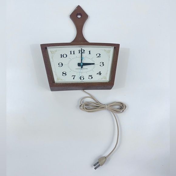 Vintage General Electric Kitchen Wall Clock Plug In Wood Look, Model 2155 GUC - Picture 3 of 9